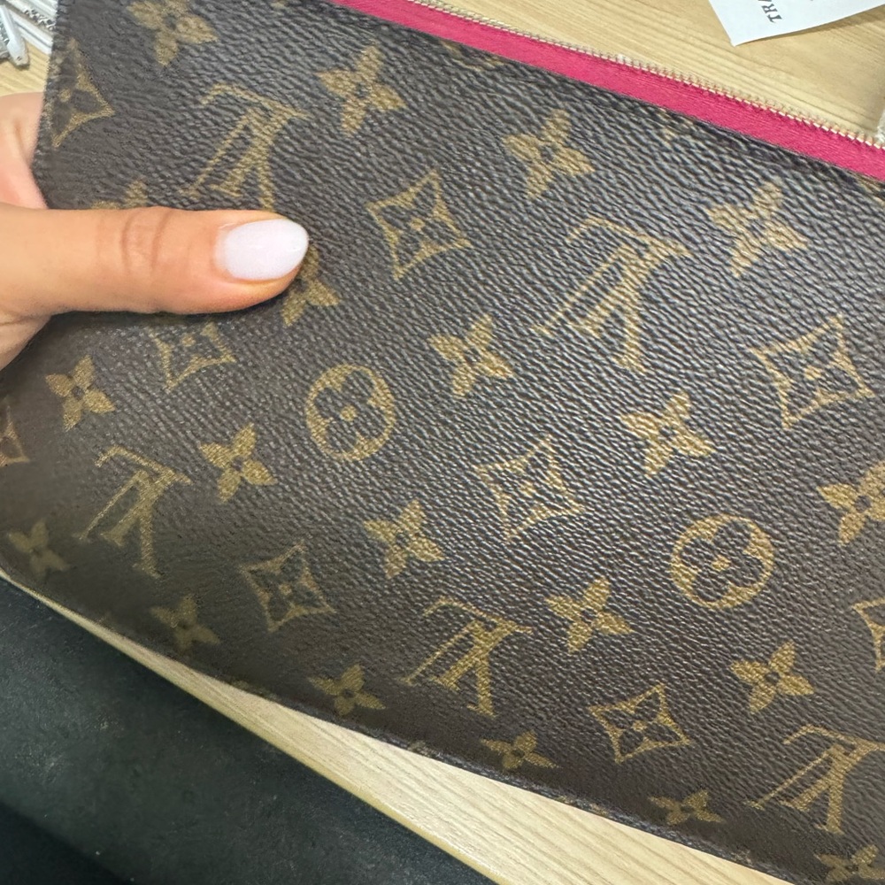 Louis Vuitton wristlet 100% authentic